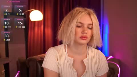  Amelia  online show from November 24, 4:58 am