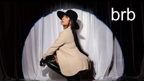 Amelie online show from October 29, 11:58 am