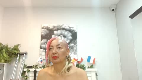 Amelie Lux online show from July 7, 8:11 pm