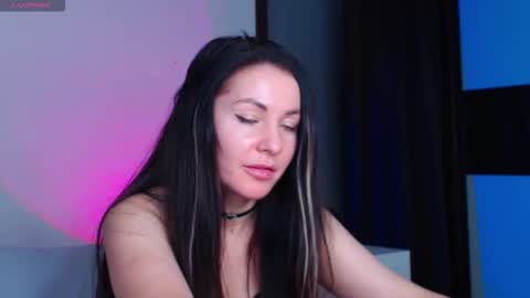 amelinamersi online show from February 28, 9:25 pm