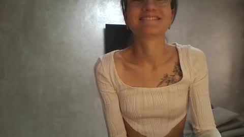 Julia  online show from October 20, 5:32 am