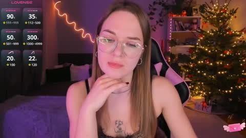 Hi-hi I am Kate welcome to my sexy room online show from December 27, 7:57 pm