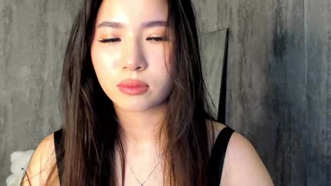 Amina online show from January 11, 6:23 pm