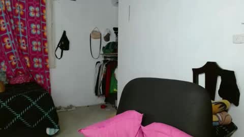 amitlu_ online show from December 2, 10:49 am