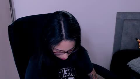 Snapshot of ammanda_ chatting on October 15, 1:30 am diana online show from October 15, 1:30 am