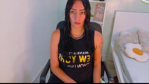 A M M Y  online show from February 4, 11:13 am