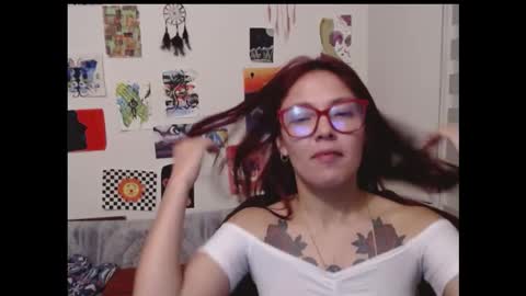Snapshot of ammysweetx chatting on February 14, 3:43 am yisel online show from February 14, 3:43 am