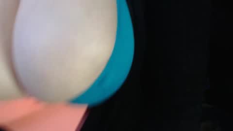 amorelara online show from December 27, 5:05 pm