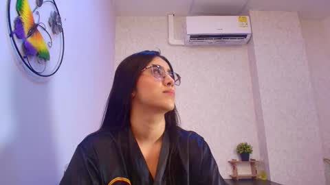 amy__wats0n online show from November 25, 7:26 pm