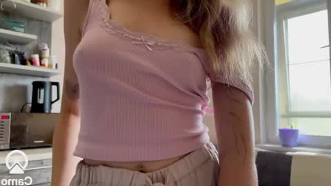 Snapshot of amy_chill chatting on September 12, 10:02 am Amy Chill online show from September 12, 10:02 am