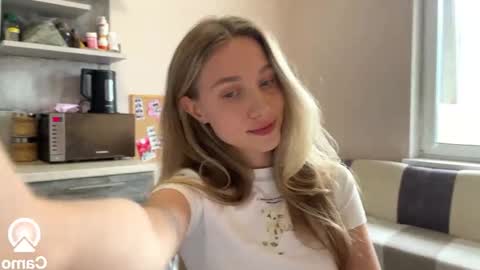 Snapshot of amy_chill chatting on September 19, 11:42 am Amy Chill online show from September 19, 11:42 am