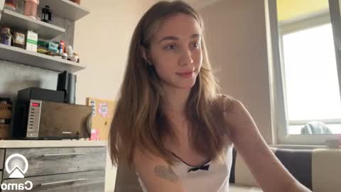 Snapshot of amy_chill chatting on March 10, 10:50 am Amy Chill online show from March 10, 10:50 am