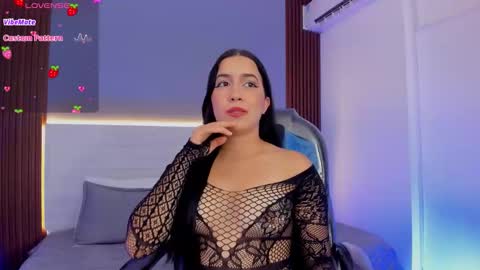 amy_leah_ online show from December 14, 3:12 am