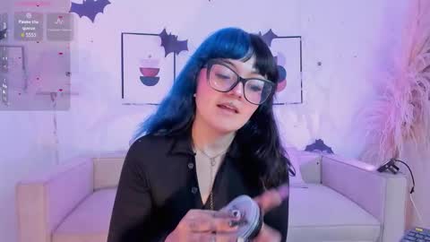 Hello I am Allison Welcome to my room and let is  have a good time together whith me online show from October 30, 11:50 pm