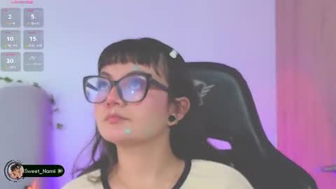 Hello I am Allison Welcome to my room and let is  have a good time together whith me online show from July 22, 7:59 pm
