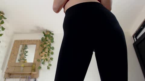 Snapshot of amy_mur chatting on February 22, 7:21 pm amy mur online show from February 22, 7:21 pm