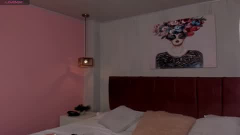 Snapshot of amy_saenz_ chatting on October 16, 9:50 pm amy_saenz_ online show from October 16, 9:50 pm