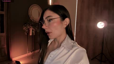 Amy Armstrong online show from February 27, 12:32 am