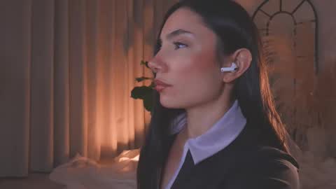 Amy Armstrong online show from October 5, 12:04 am