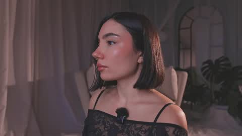 Amy Armstrong online show from April 14, 11:49 pm