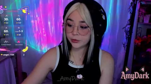 Snapshot of amydarkk chatting on September 22, 12:42 am Amy online show from September 22, 12:42 am