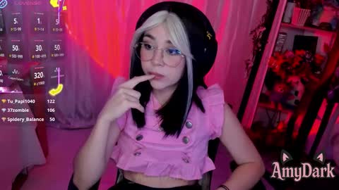 Snapshot of amydarkk chatting on October 30, 11:17 pm Amy online show from October 30, 11:17 pm