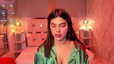 amyevan_ online show from September 29, 11:32 pm