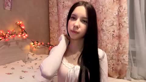 Milou online show from November 20, 5:03 pm