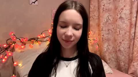 Milou online show from November 13, 3:00 pm