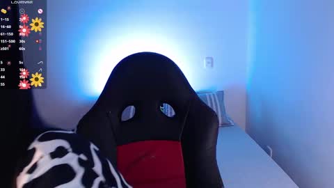 Snapshot of amyharlow_ chatting on December 11, 3:26 pm Jenn  online show from December 11, 3:26 pm