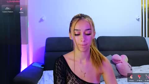 amykentt online show from November 2, 4:21 pm