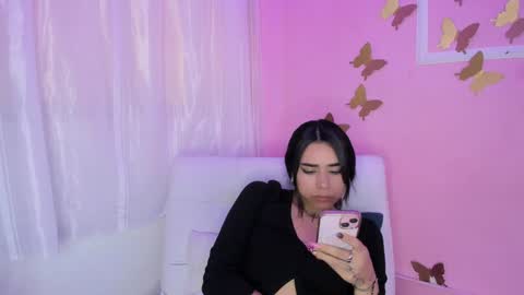 Amy ... Nice to meet u   thumb up me please its important online show from January 15, 8:26 pm