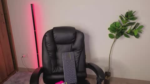 Aleja  online show from September 13, 6:54 am