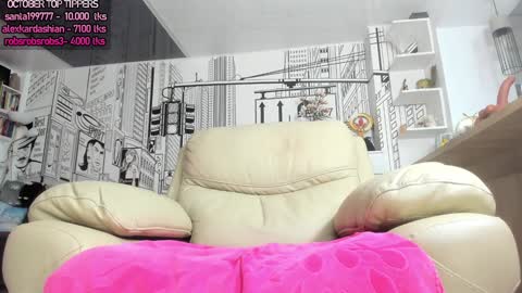 Snapshot of amysuperheroes chatting on October 14, 8:39 am Next stream Dec 3 online show from October 14, 8:39 am