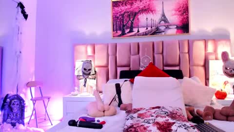 anaa_bellaa online show from October 21, 12:20 pm