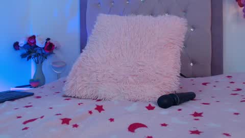 Ana Moon  online show from November 12, 5:05 am