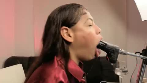 Anabel Alice Gandara online show from March 1, 10:48 am