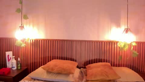 Anna online show from February 25, 5:22 pm