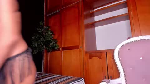 Snapshot of anahi__18 chatting on October 15, 3:42 am Anahi online show from October 15, 3:42 am