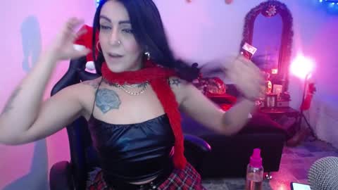Snapshot of anastasiabasst__ chatting on December 23, 4:50 pm Jennyfer.... but u can say me Anastasia online show from December 23, 4:50 pm