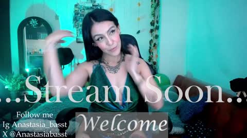 Snapshot of anastasiabasst__ chatting on December 22, 5:53 pm Jennyfer.... but u can say me Anastasia online show from December 22, 5:53 pm