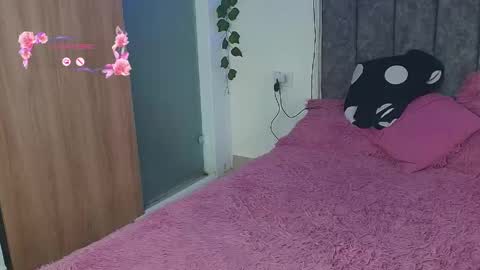 Andra de la Rosse online show from April 23, 5:26 am