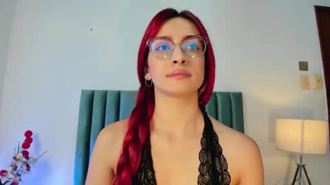 Snapshot of andracyruss chatting on December 29, 2:10 pm Andra Cyrus online show from December 29, 2:10 pm