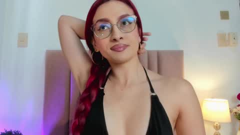 Snapshot of andracyruss chatting on January 18, 12:04 pm Andra Cyrus online show from January 18, 12:04 pm