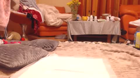 Snapshot of andrasweetie chatting on October 5, 12:48 am Andra online show from October 5, 12:48 am