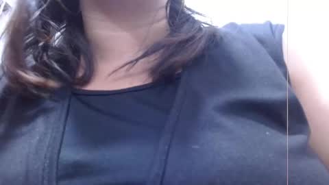 Snapshot of andrea_teacher chatting on October 17, 11:41 pm Andrea Model trainer Luxury ST online show from October 17, 11:41 pm