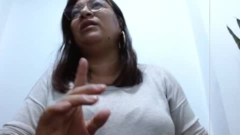 Snapshot of andrea_teacher chatting on September 19, 11:26 pm Andrea Model trainer Luxury ST online show from September 19, 11:26 pm