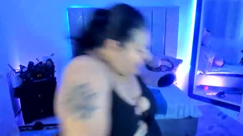 andreaakinky online show from November 10, 8:53 am