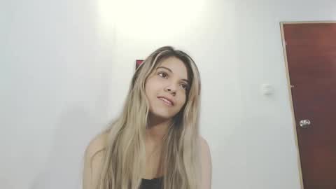 Snapshot of andreau_19 chatting on September 25, 2:16 pm andreau 19 online show from September 25, 2:16 pm