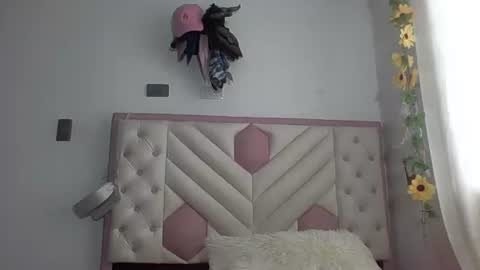 Abby online show from December 19, 7:29 pm